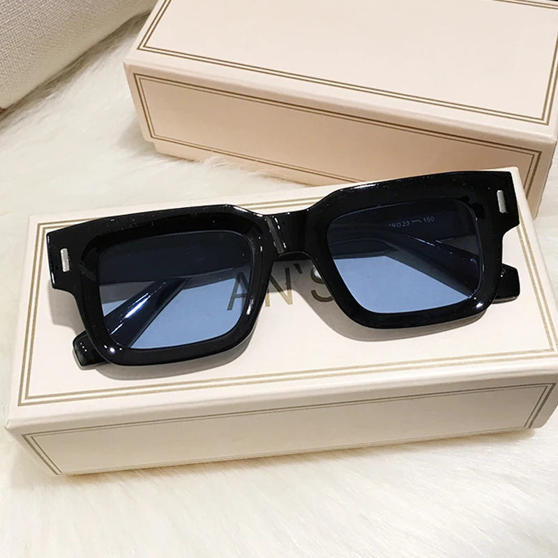Brand Designer Square Sunglasses Women Men Ocean Color Shades Sun Glasses Female Fashion Rectangle Rivet Oculos De Sol 